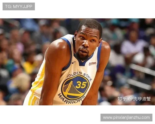 杜兰特赛季开局表现惊艳场均30分高效命中率限制对手运动战表现不佳