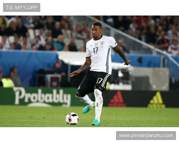 博阿滕宣布将与孔帕尼合作在拜仁进行教练实习体验